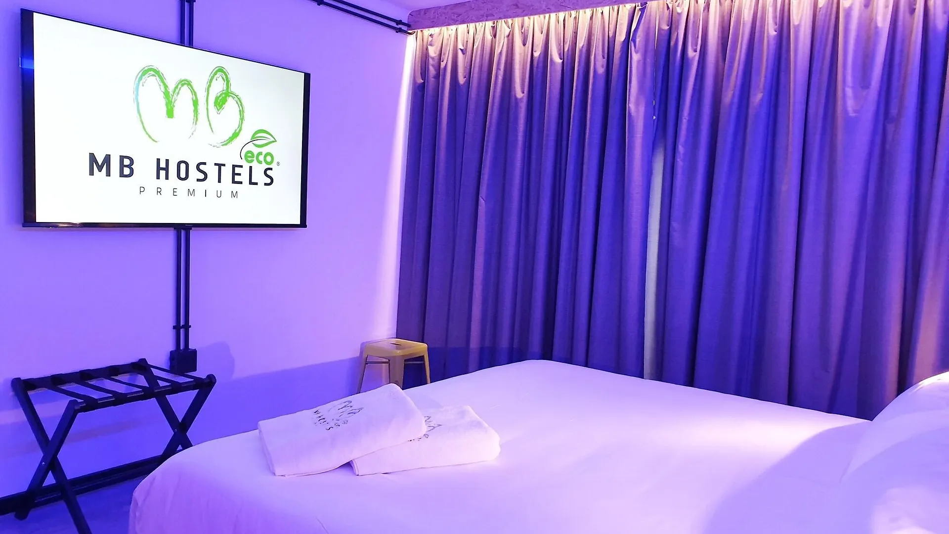 Mb Hostels Premium Eco - Adults Recommended Nerja 2*,